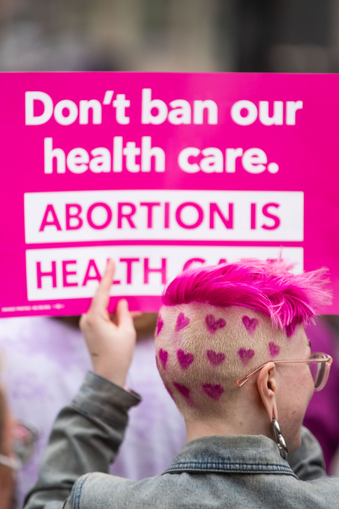 050422-owh-new-abortionrally-ar03.JPG
